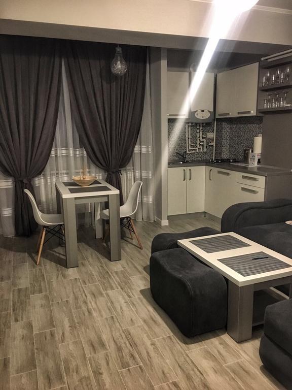 Arthemis Apartment ママイア エクステリア 写真